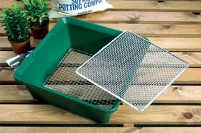 35 X 35 X 12,5 Cm 2-in-1 Boden- Und Gartensieb | Gartenzubehör Von Garland 3 35 X 35 X 12,5 Cm 2-in-1 Boden- Und Gartensieb | Gartenzubehör Von Garland